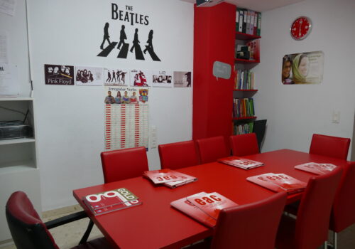 P1430113 ESCUELA DE INGLES GRANADA